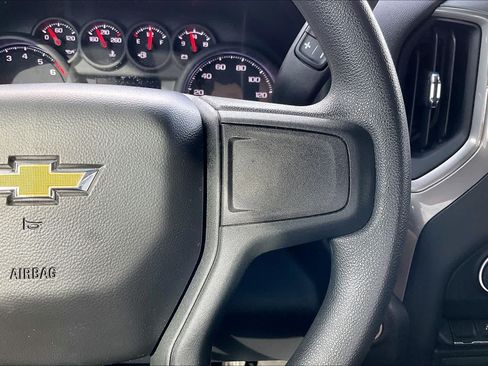 Used 2022 Chevrolet Silverado 1500 Custom AWD/4WD image 19