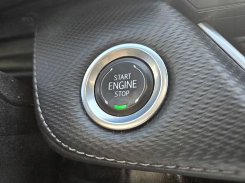 Used 2025 Chevrolet Equinox LT FWD image 25