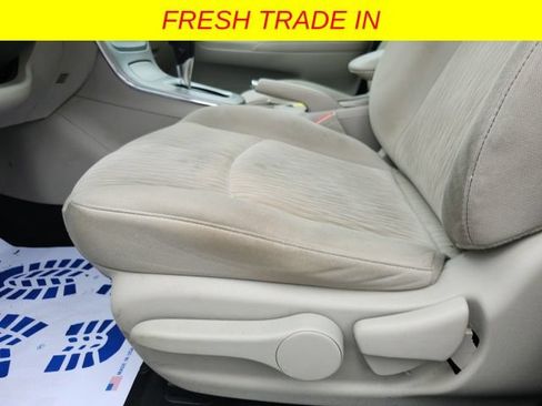 Used 2015 Nissan Sentra SV w/ Style Package FWD image 10
