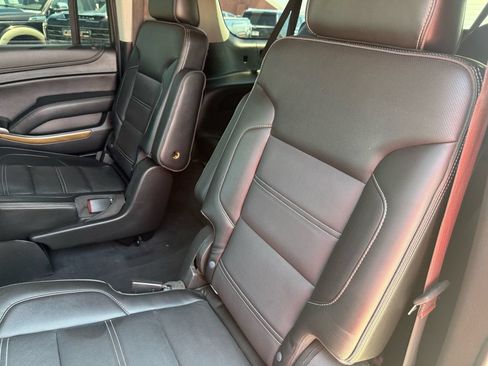 Used 2020 GMC Yukon XL Denali AWD/4WD image 28