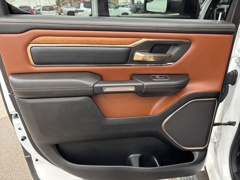 Used 2019 RAM 1500 Limited image 32