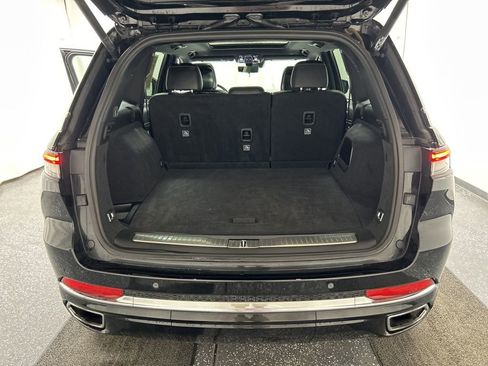 Used 2022 Jeep Grand Cherokee Overland w/ Adv Protech Group III image 20