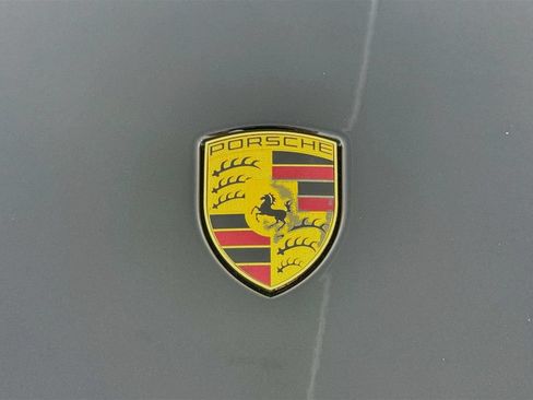 Used 2024 Porsche Cayenne AWD/4WD image 27