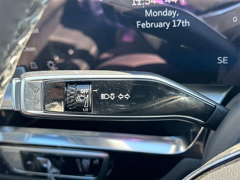 New 2025 Cadillac Lyriq Luxury image 17