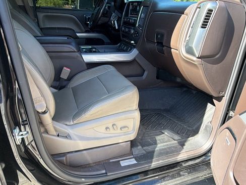Used 2015 Chevrolet Silverado 1500 LTZ Z71 w/ Custom Sport Edition AWD/4WD image 19