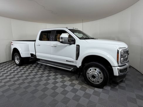 Used 2023 Ford F450 Lariat w/ FX4 Off-Road Package image 1