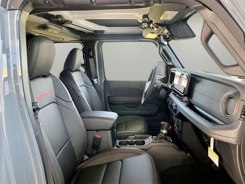 New 2025 Jeep Wrangler Unlimited Rubicon image 26
