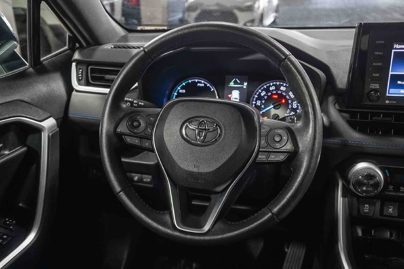 Certified 2022 Toyota RAV4 SE w/ Convenience Package AWD/4WD image 16