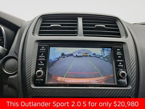 Used 2025 Mitsubishi Outlander Sport AWD image 28