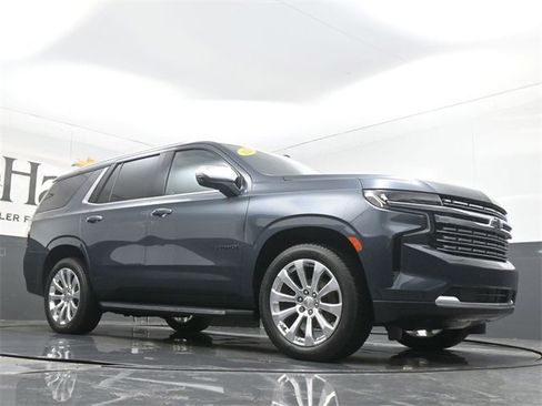 Used 2021 Chevrolet Tahoe Premier w/ Premium Package image 5