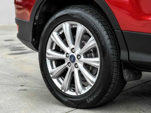 Used 2017 Ford Escape Titanium image 57