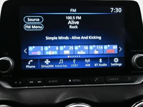 Used 2024 Nissan Sentra SV FWD image 14