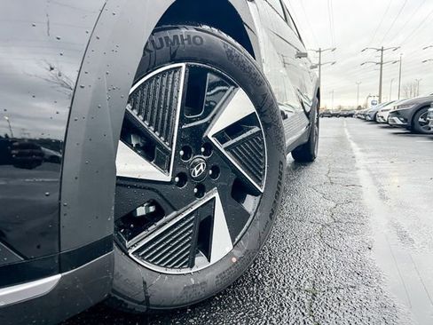 New 2026 Hyundai Ioniq 5 SE image 2