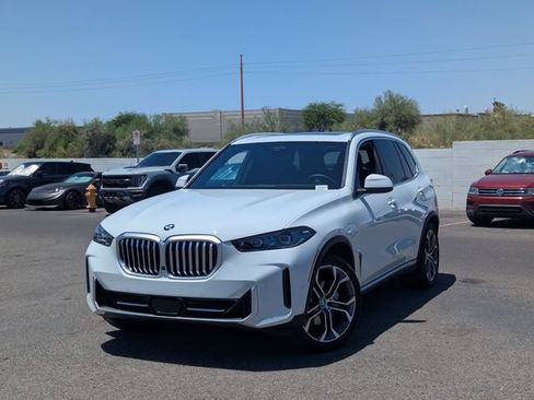 Used 2026 BMW X5 xDrive40i w/ Climate Comfort Package AWD/4WD image 3