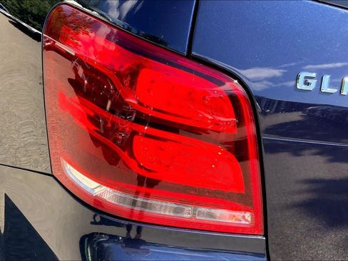 Used 2015 Mercedes-Benz GLK 350 4MATIC image 28