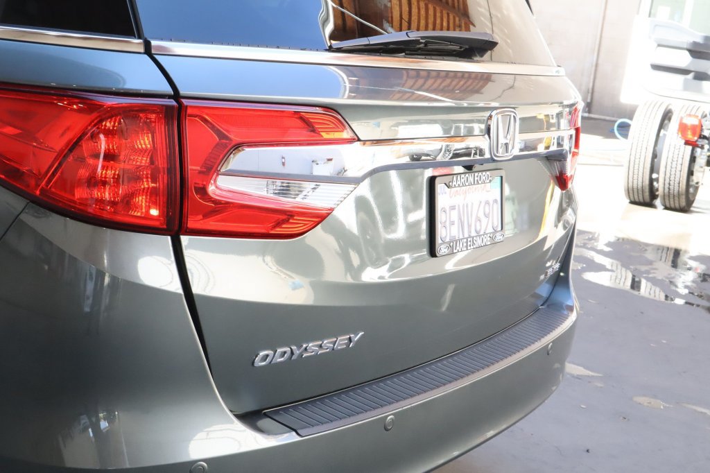 Used 2018 Honda Odyssey Elite image 16
