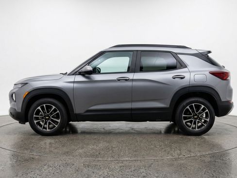 Used 2025 Chevrolet TrailBlazer LT image 5