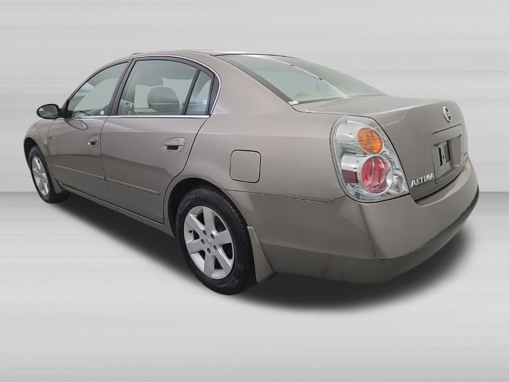 Used 2004 Nissan Altima 2.5 SL FWD image 5