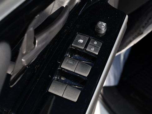 Used 2023 Toyota bZ4X XLE w/ Weather Package image 29