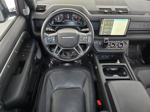 Certified 2024 Land Rover Defender 130 X-Dynamic SE image 12