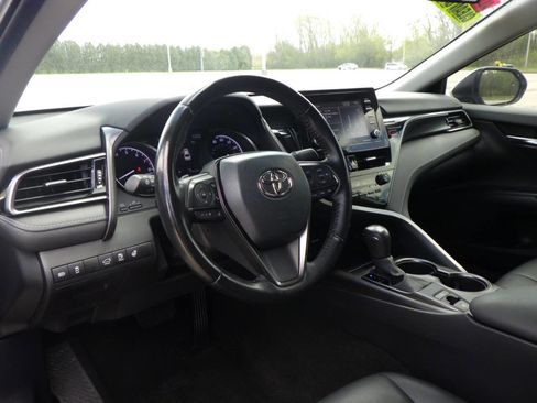 Used 2021 Toyota Camry SE w/ Cold Weather Package AWD/4WD image 20