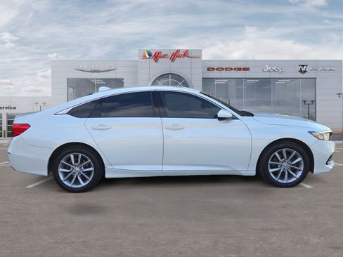 Used 2021 Honda Accord LX image 6