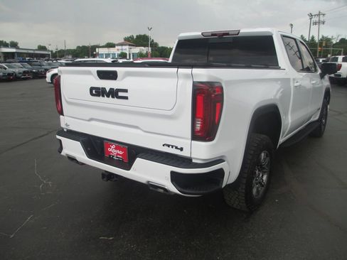 Used 2024 GMC Sierra 1500 AT4 w/ Technology Package AWD/4WD image 6