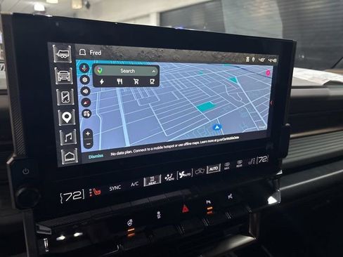 Certified 2025 GMC Hummer EV 2X image 19