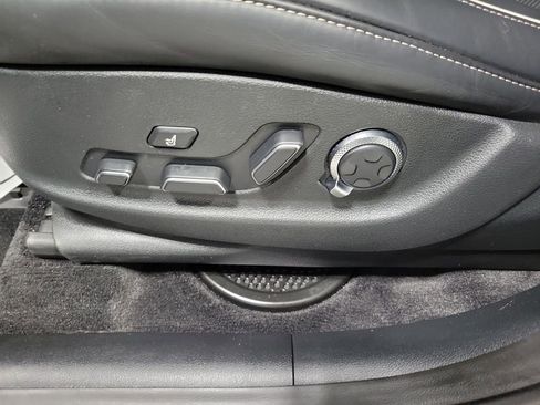 Used 2024 Genesis GV80 3.5T w/ Prestige Package image 32