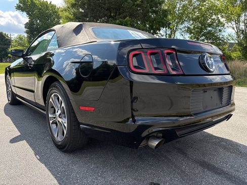 Used 2014 Ford Mustang Premium RWD image 3