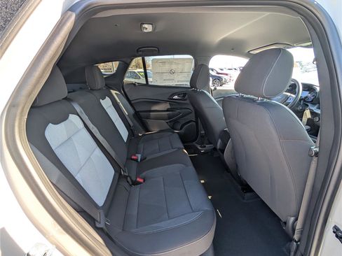 New 2026 Chevrolet Trax RS image 7