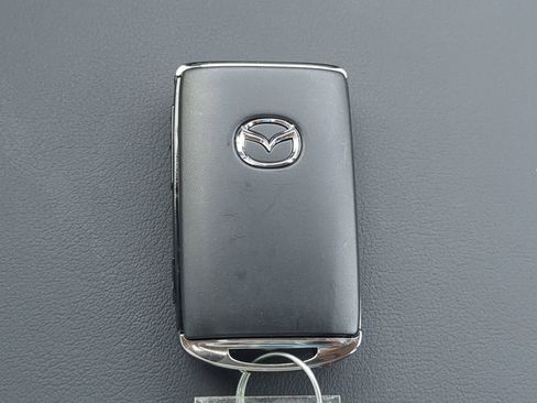 Used 2024 MAZDA MAZDA3 s image 27