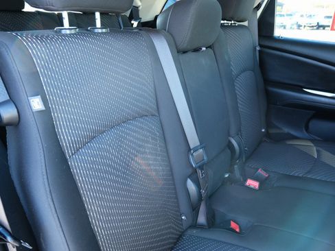 Used 2020 Dodge Journey SE w/ Blacktop Package image 28