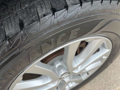 Used 2017 Nissan Rogue SV image 14