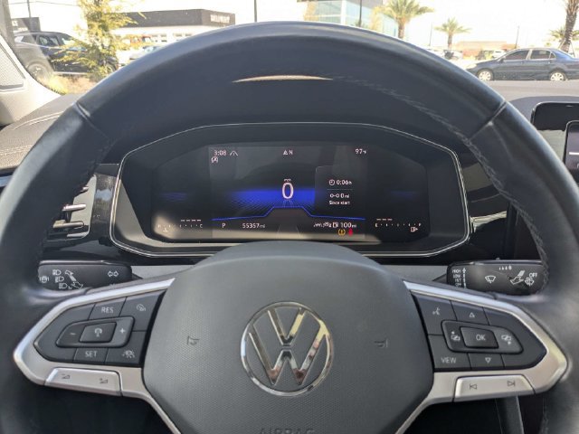 Used 2025 Volkswagen Jetta SE FWD image 28