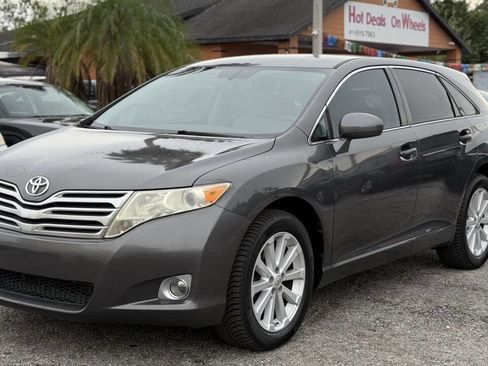 Used 2012 Toyota Venza LE image 2