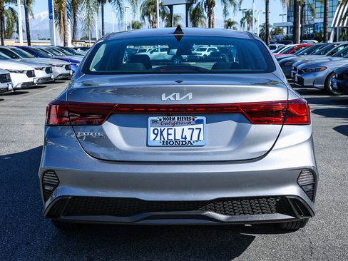 Used 2024 Kia Forte LXS image 9