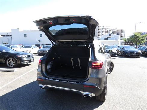 Used 2026 Mercedes-Benz GLA 250 4MATIC image 32