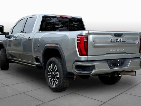 Used 2024 GMC Sierra 2500 Denali Ultimate AWD/4WD image 18