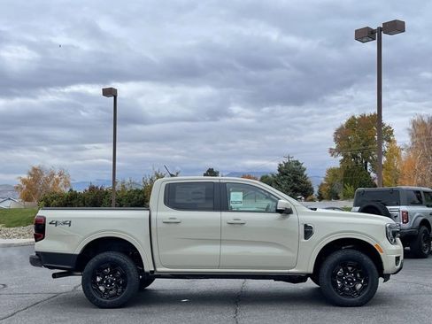 New 2025 Ford Ranger Lariat w/ Black Appearance Package image 2
