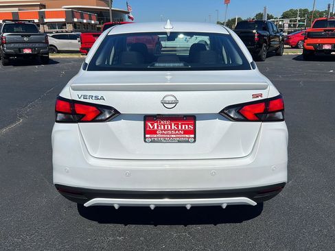 New 2025 Nissan Versa SR w/ Trunk Package image 6