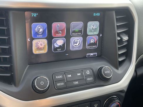 Used 2018 GMC Acadia SLT image 2