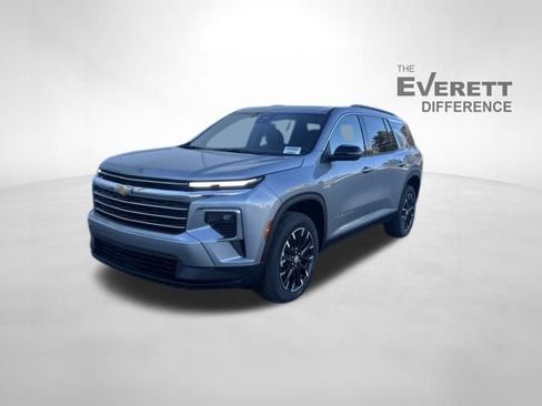 New 2026 Chevrolet Traverse LT w/ Sun and Wheel Package AWD/4WD image 3