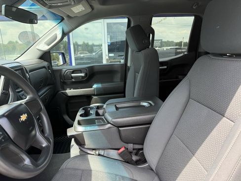 Used 2022 Chevrolet Silverado 1500 Custom AWD/4WD image 10