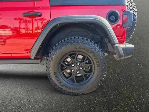 Used 2025 Jeep Wrangler Unlimited Sport AWD/4WD image 11