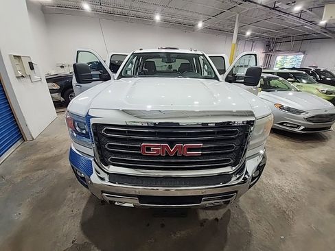 Used 2015 GMC Sierra 2500 SLT AWD/4WD image 32