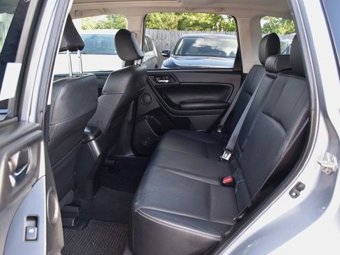 Used 2014 Subaru Forester 2.5i Touring AWD/4WD image 18