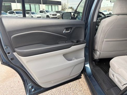 Used 2021 Honda Pilot EX image 13