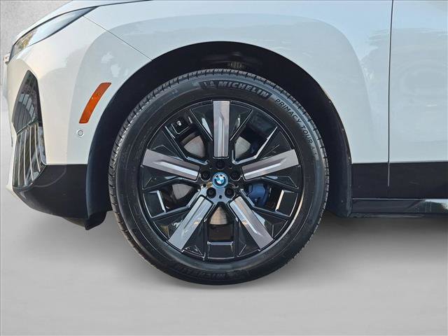 Certified 2024 BMW iX xDrive50 w/ Premium Package AWD/4WD image 25