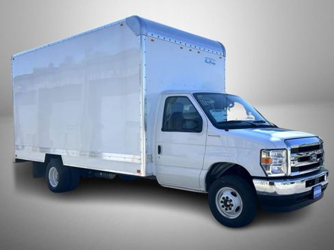 New 2027 Ford E-450 and Econoline 450 Super Duty RWD image 3